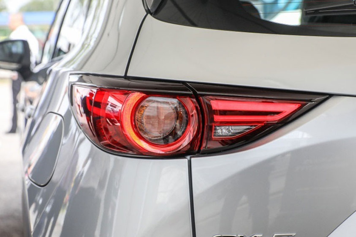 Mazda CX-5 2017 gia chi tu 720 trieu dong-Hinh-7
